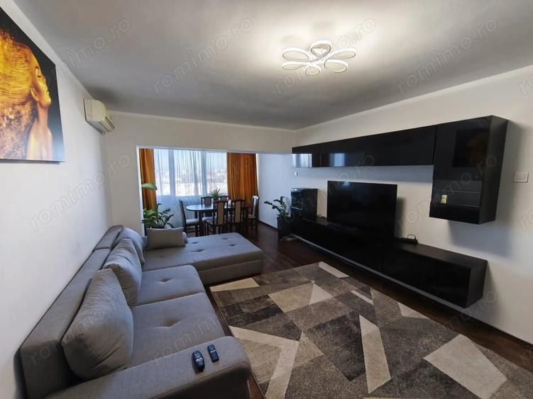Apartament cu 3 camere decomandat în Faleză