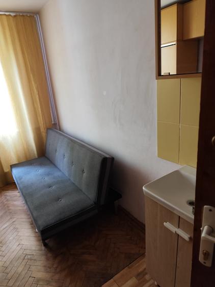 Garsoniera cf.3 cu baie comuna langa Facultatea de Medicina - 3