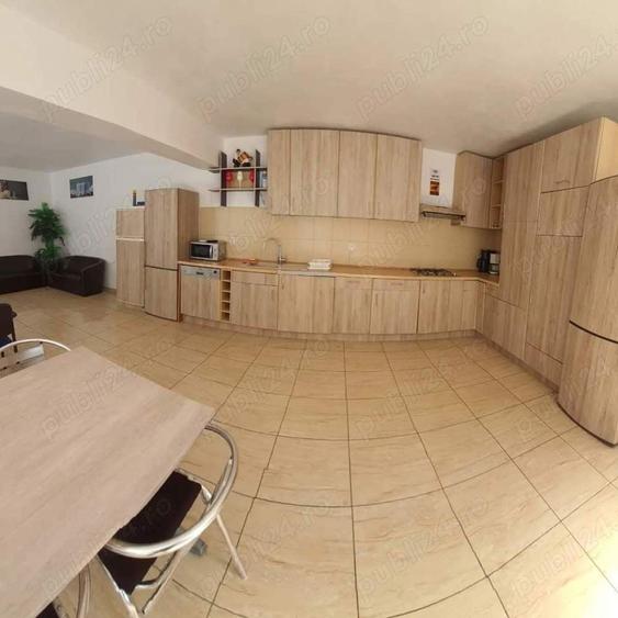 Casă cu 11 camere cu Teren 860 Mp în Dubova