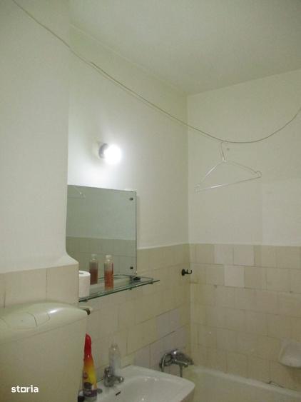 Garsoniera Drumul Taberei la intersectie la Plaza, linia 41 - 6
