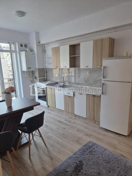 Apartament cu 3 camere decomandat în Iris