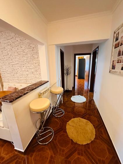 Apartament cu 2 camere în Mihai Bravu