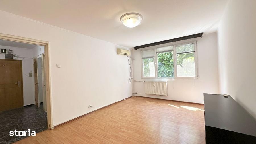 Apartament cu 4 camere decomandat, mobilat în Drumul Taberei