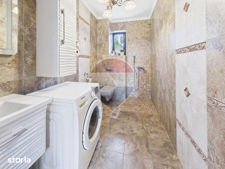 Vila 10 camere + spa?iu comercial | teren 1.300 mp | Otopeni 23 August - 16
