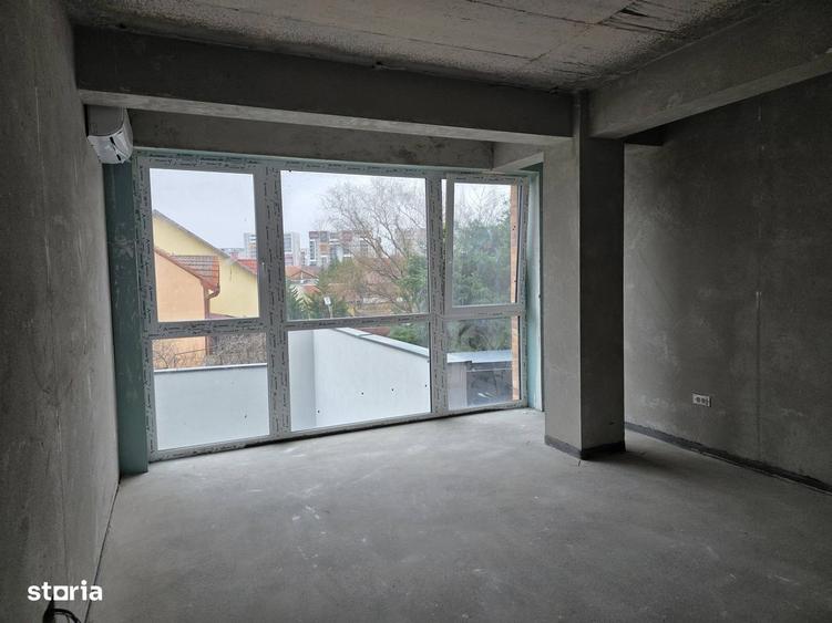Spațiu comercial, de 160 mp, în Lotus