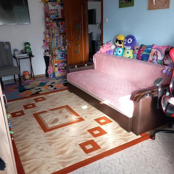 Apartament cu 2 camere semidecomandat în Careiului