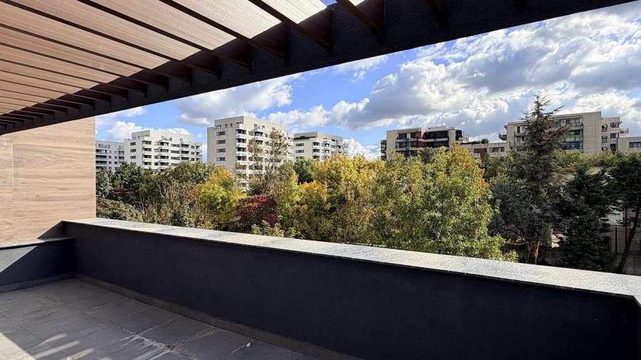 Duplex cu 5 camere cu Canalizare în Voluntari