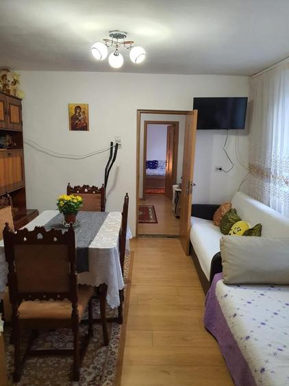 Casă cu 3 camere cu Teren 150 Mp în 23 August