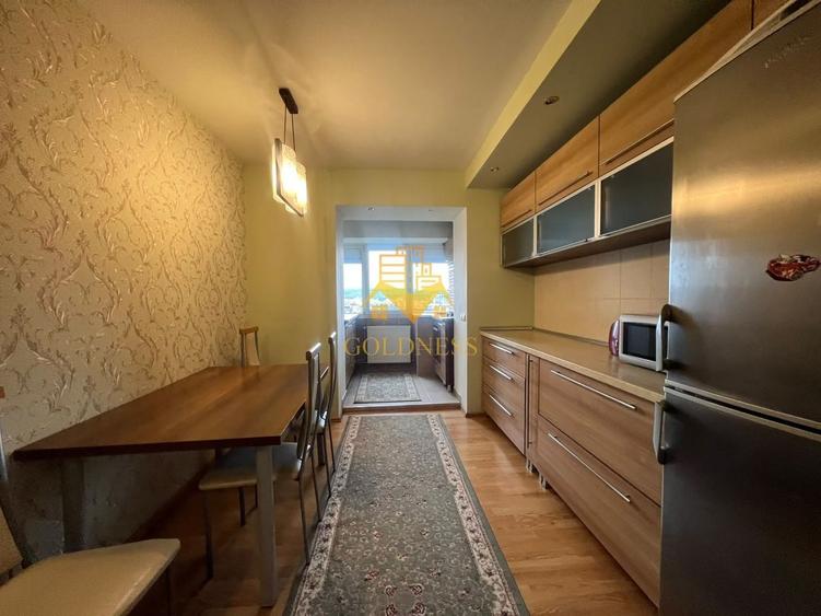 Apartament cu 4 camere semidecomandat, mobilat în Gheorgheni