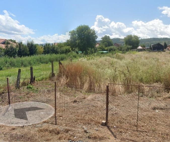 Teren constructie duplex 1906mp front 18ml Iazului - 2