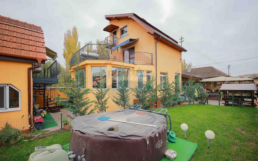 Casa cu 7 camere de vanzare, zona Parcul Salca, Cantemir