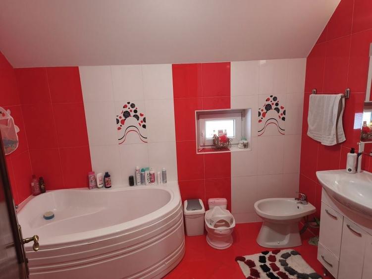 Vand casa cu teren - 8