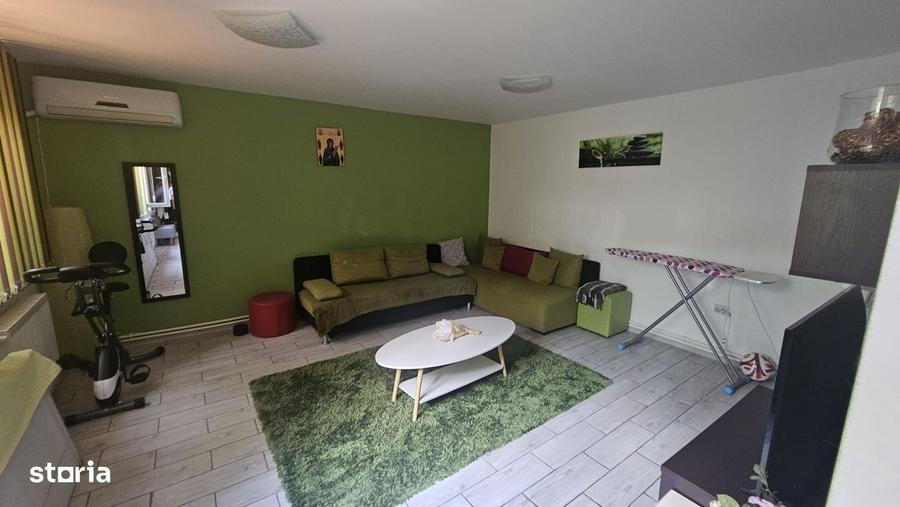 De vanzare casa + teren, zona Pucheni, sector 5 - 1