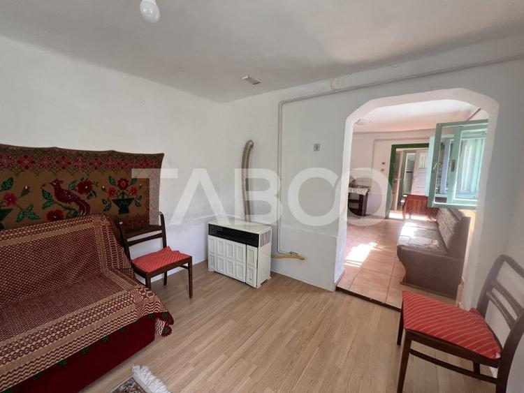 Casa de vanzare 4 camere 2 bai 1162 mp de curte si gradina in Toderita - 4