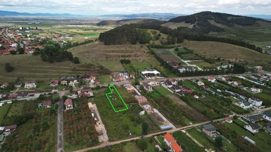 Teren intravilan - 3