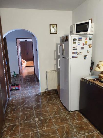 Ap. 3 camere , posibilitate in rate timp de 1 an ( acte notariat), Piata 1 Mai  - 1