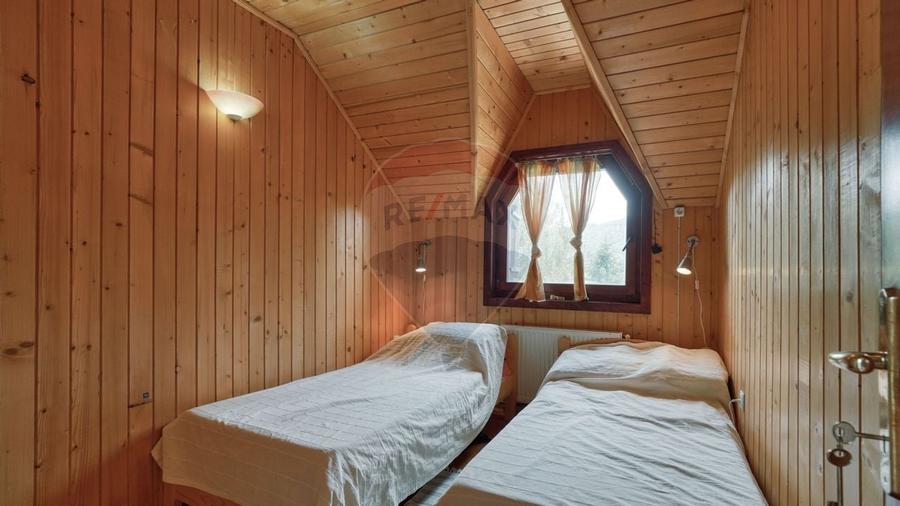 Casa / Vila  de vacanta ideala in satul Drumul Carului, zona Moieciu - 19