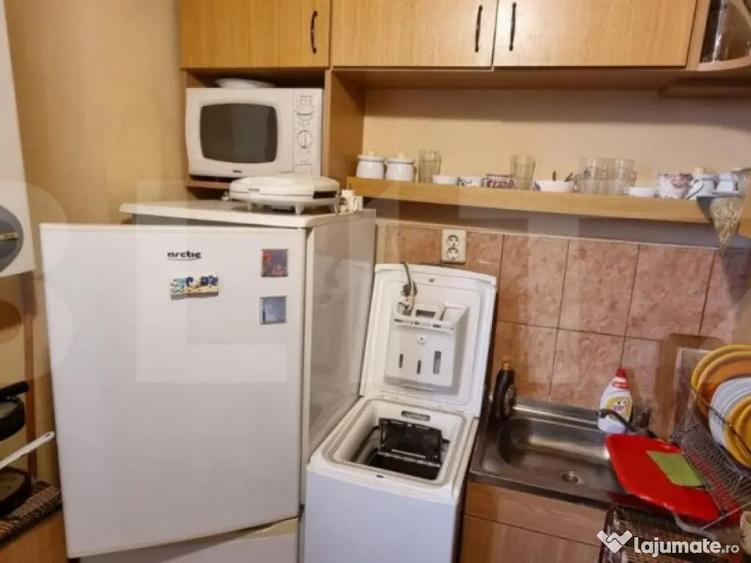 Garsoniera, 27 mp , zona M17 - 11