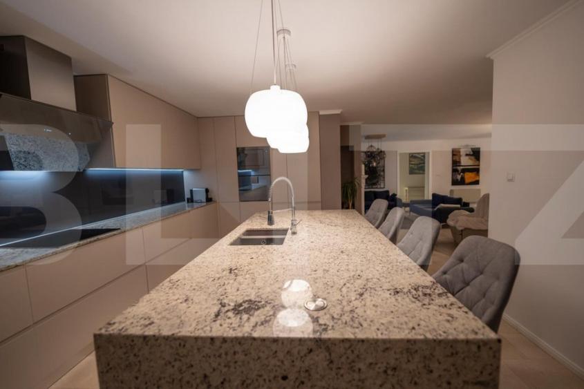 Casa ultra moderna, 280mp disponibila imediat - 13