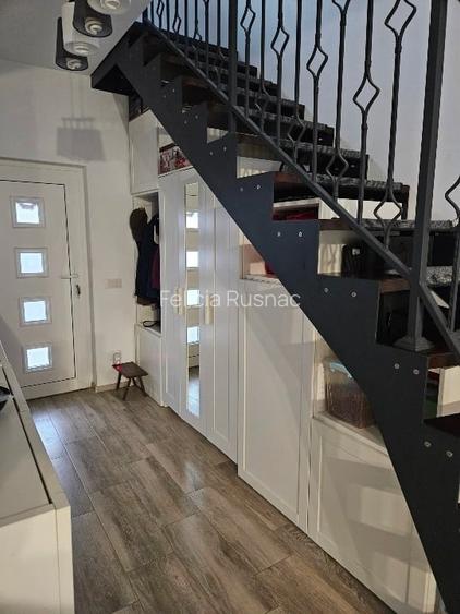 Proprietar vând 3 camere Sanandrei