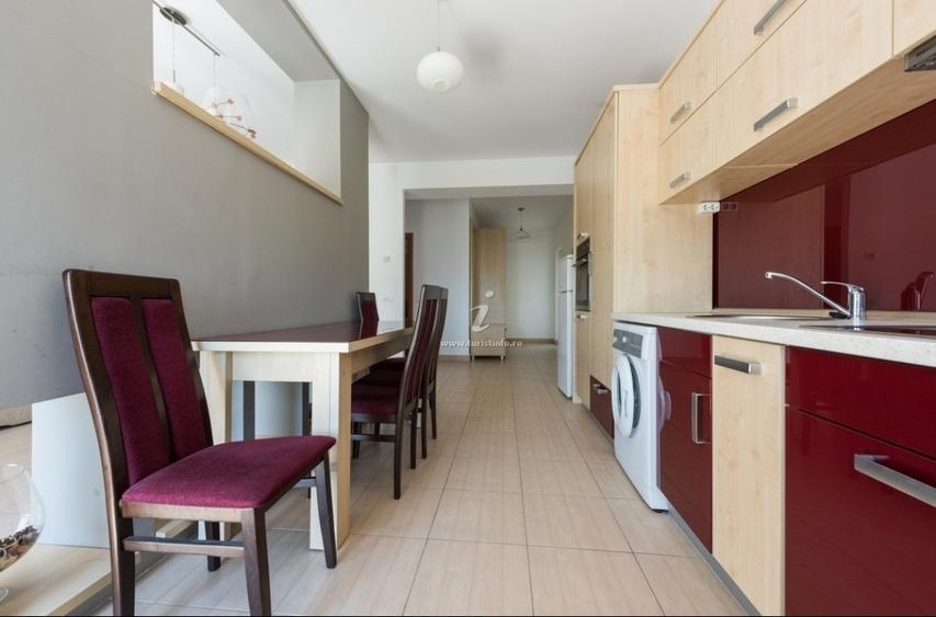 Inchiriere Apartament 2 camere spatios pe malul marii - 3