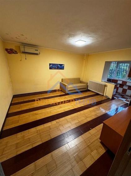 Vanzare apartament 2 camere, zona Berceni- Mihai Bravu - 2