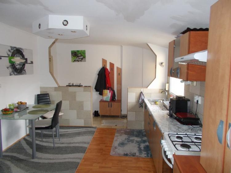 Casa la pret de apartament, Timisoara, zona Crisan, 3 camere - 2