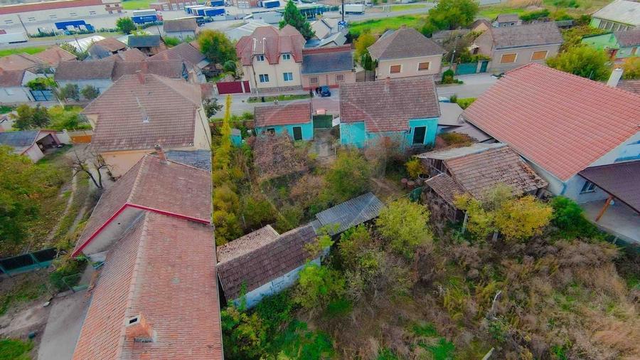 De vanzare casa cu teren de 3036 mp in Bors - 18