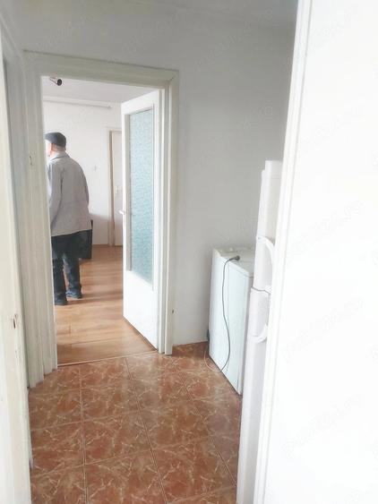 Apartament cu 3 camere semidecomandat în Bălcescu