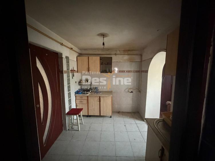 Casa +Teren intravilan 900 mp ( 2 corpuri de casă )Calea Giulești - 7