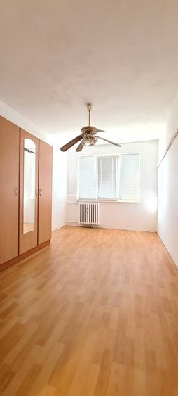 Brancoveanu stradal, apartament de 2 camere , decomandat.52mp,57900 Euro. - 3