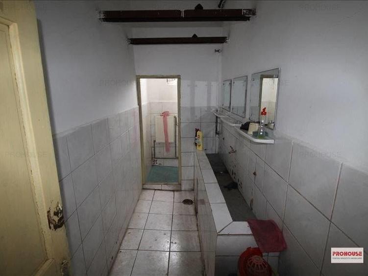 Hala 230 mp + birouri 100 mp + teren 2.370 mp - 15