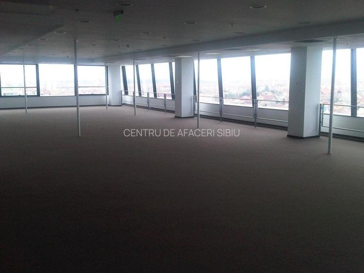 4 spatii birouri Et. 1 B - de la  88 mp la 227 mp in  CENTRU DE AFACERI SIBIU