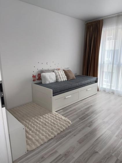Apartament cu 3 camere semidecomandat în Chiajna