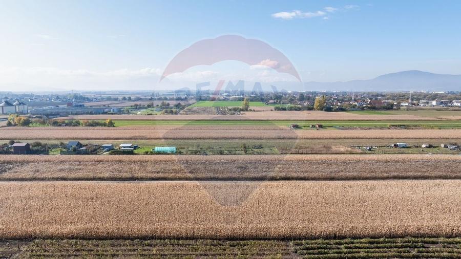 Teren Brasov -Strada Aron Pumnul, 520-1040 mp, 2 loturi - 6