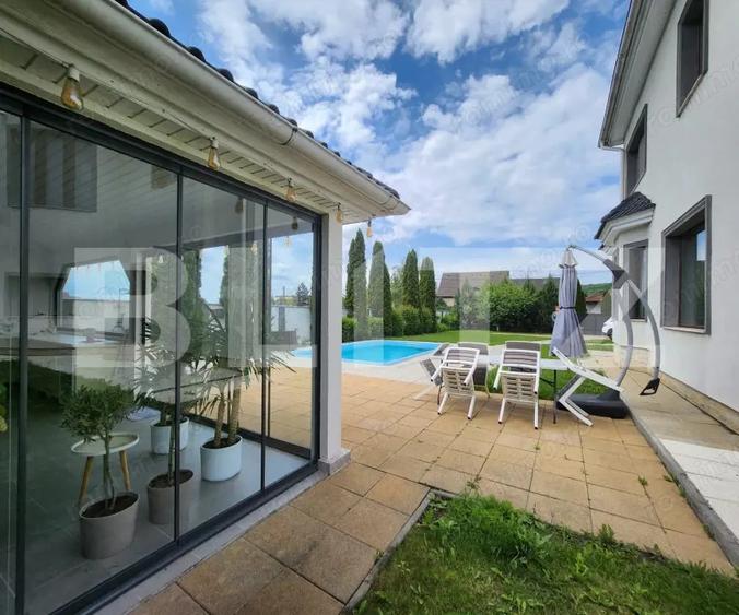 De inchiria Vila Exclusivista , 300mp utili si teren de 1300mp, Santana de Mure? - 13