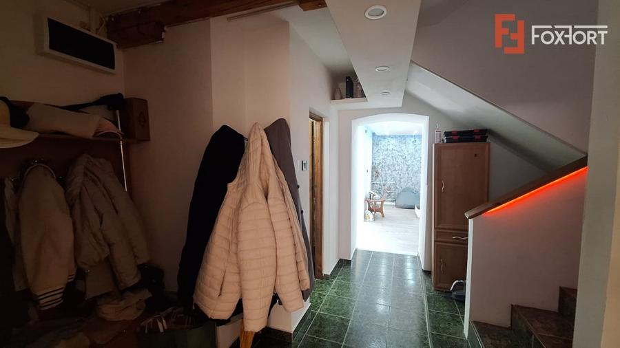 Casa individuala cu 6 camere de vanzare in zona Iosefin - 2
