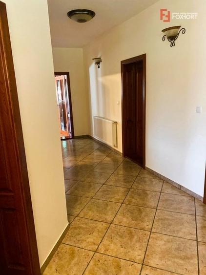 Casa individuala 5 camere si 4 locuri de parcare in Giroc - 24