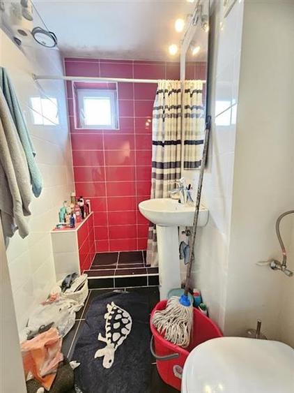 Apartament cu 2 camere zona Semicentrala etaj 3 - 5