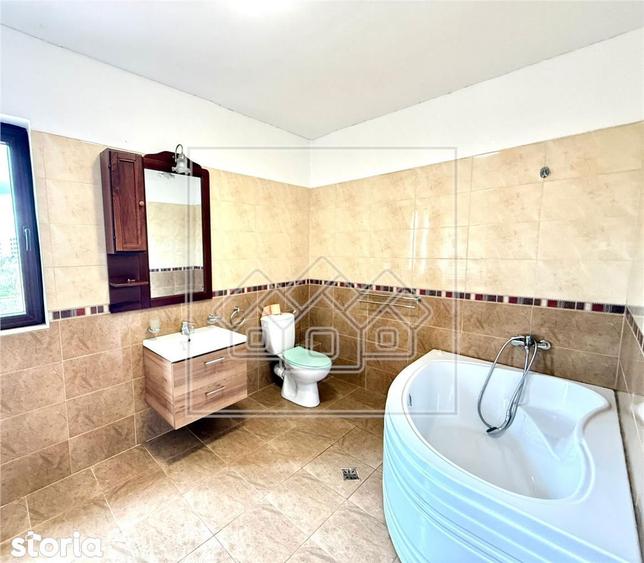 Casa de inchiriat 4 camere, 110 mp utili si 258 curte -Zona Tineretulu - 7