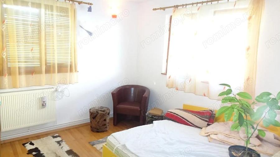 Vand casa in sistem P+M, are suprafa?a utila 160 mp,finisata integral ?i echipata complet. - 3