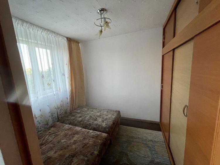 Inchiriez apartament 3 camere - 8