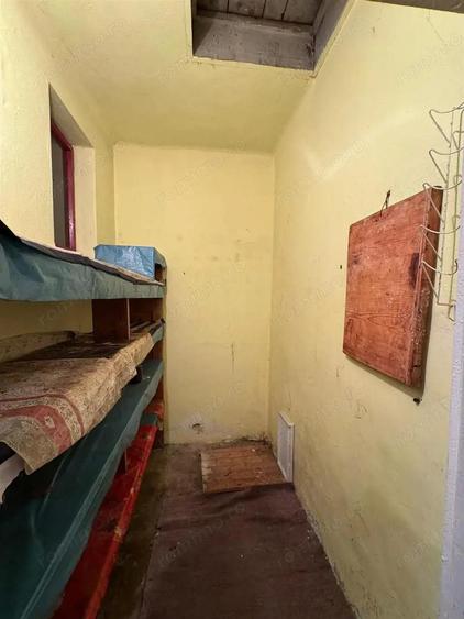 Casa de vanzare zona Velenta - 6