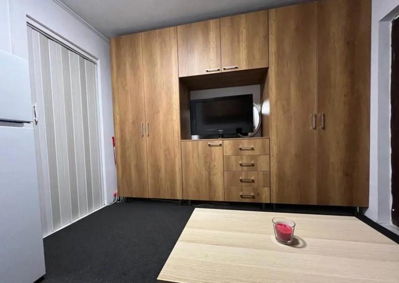 Aparatorii patriei confort 3 etaj 1 - 6