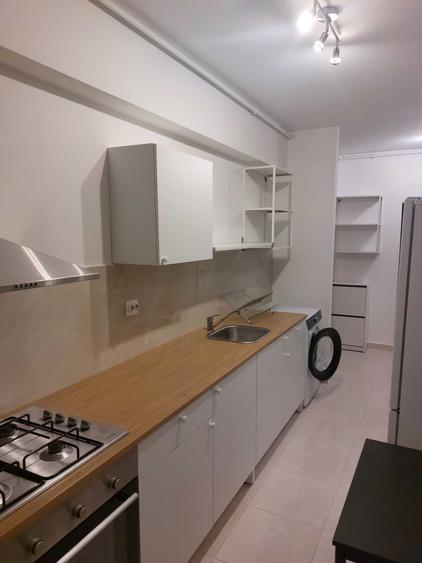 Apartament cu 2 camere semidecomandat în Prelungirea Ghencea