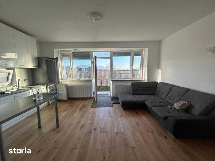 Casă cu 4 camere cu Teren 100 Mp în Central