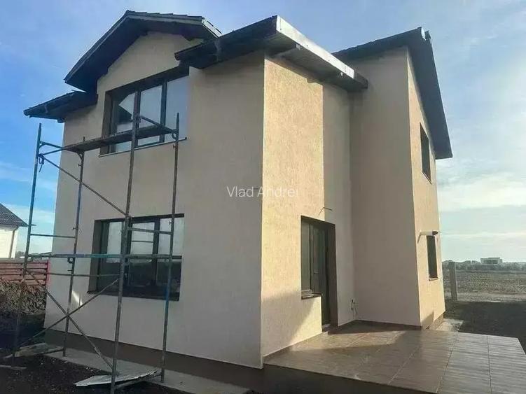Duplex cu 3 Camere | Pret Corect | Curte 300mp Duplex cu 3 Camere | Pret Corect | Curte 300mp