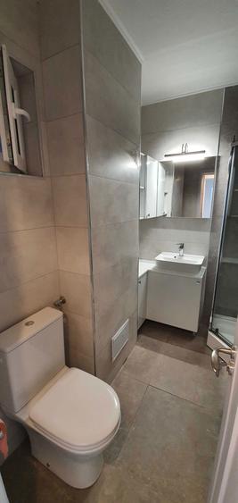 Inchiriez apartament 3 camere ultracentral - zona Romal - Campina - 6