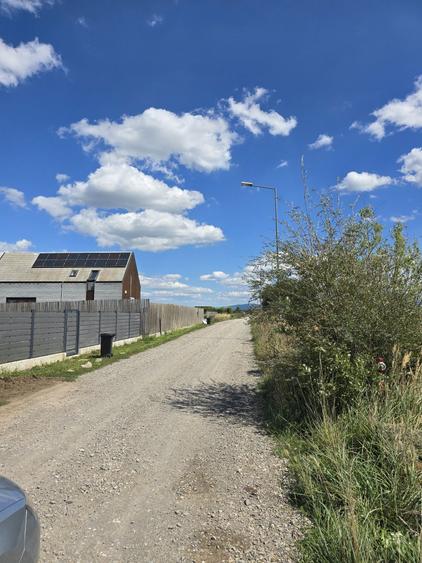 Teren intravilan 881 mp | Front la 3 strazi | Harman - 1