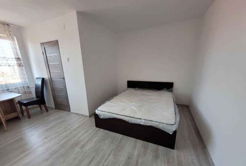 Garsoniera 1 Decembrie 1918 30 Mp Bloc 1975 Reabilitat - 2